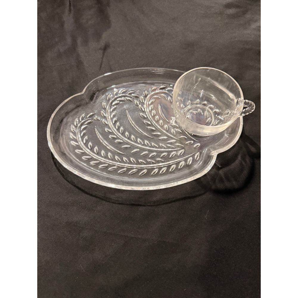 Vintage Federal Glass Homestead Snack Set 8pc Wheat Pattern Clear Plates Cups - Picture 2 of 6
